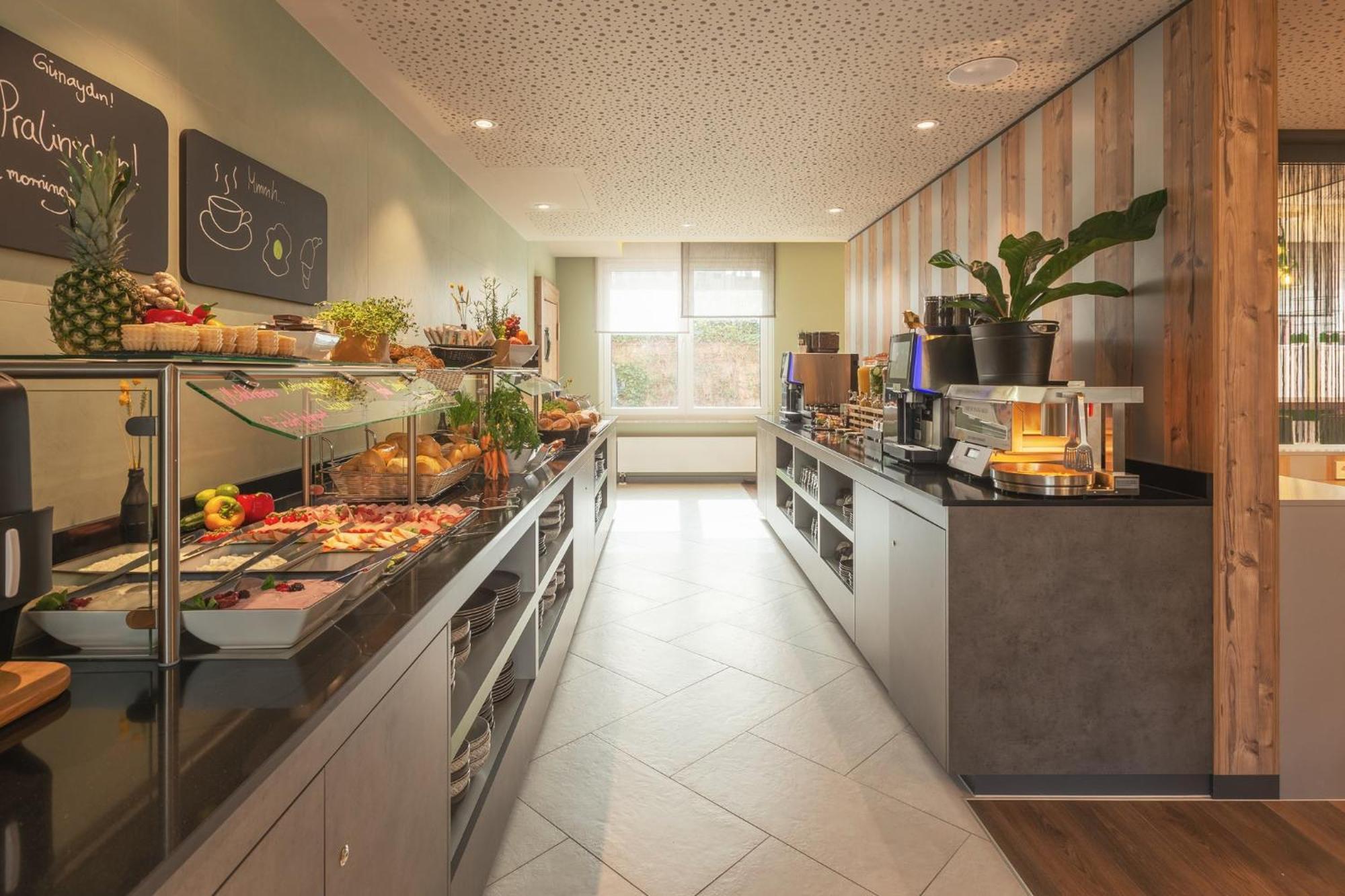 Holiday Inn - The Niu, Mill Cologne Muelheim, An Ihg Hotel Eksteriør billede